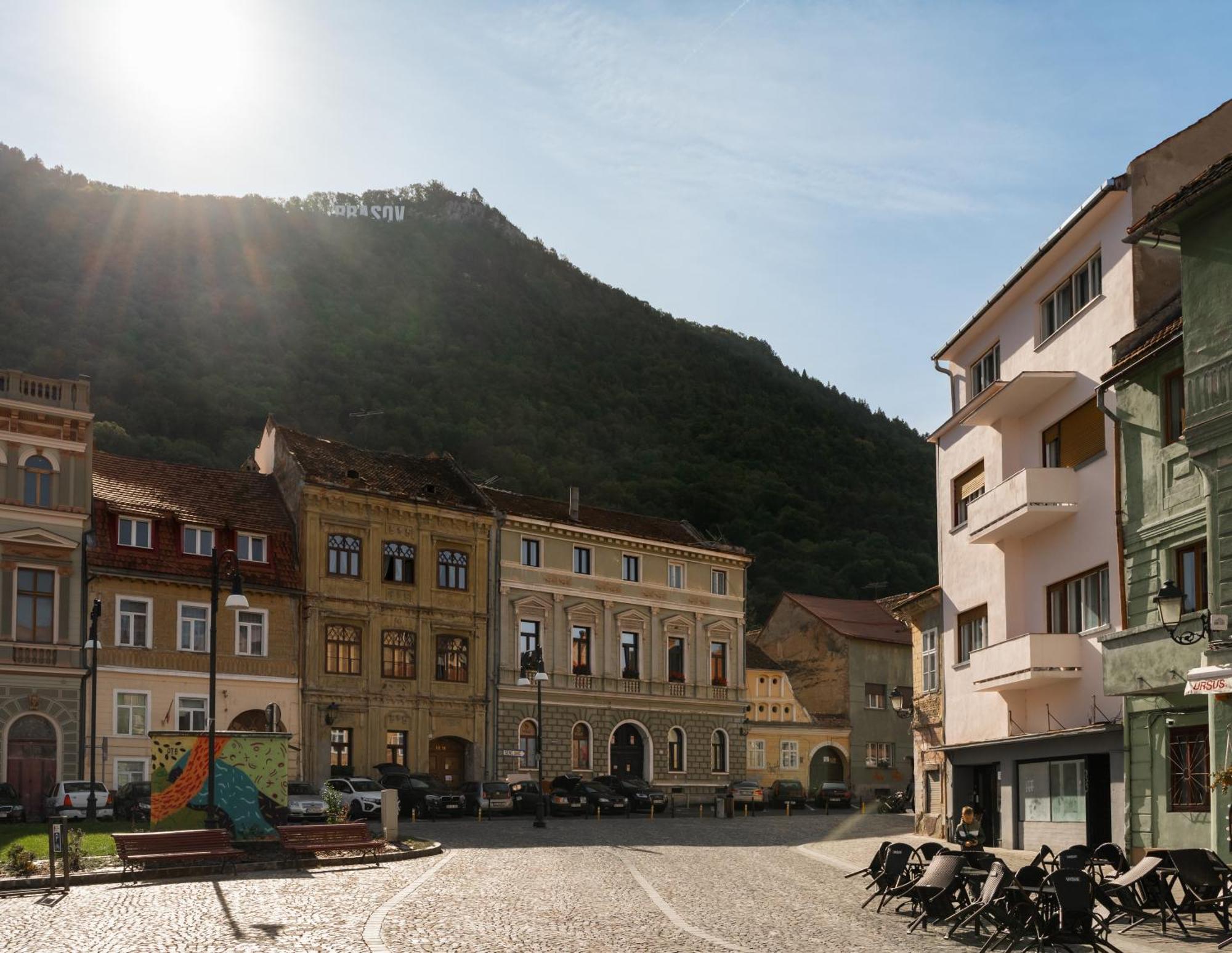Apollonia Estate Old Town Big And Luxurious Appartement Braşov Buitenkant foto