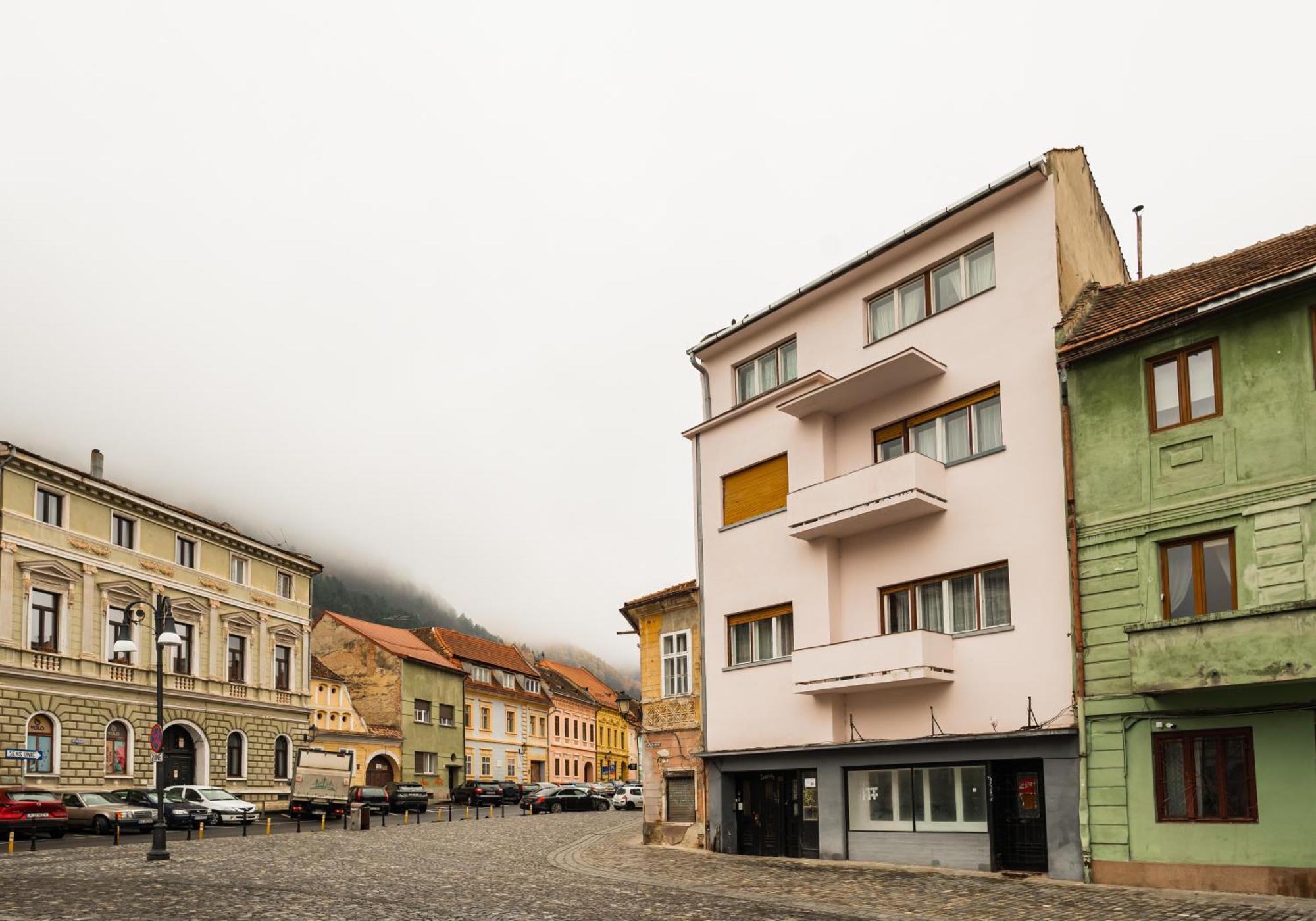 Apollonia Estate Old Town Big And Luxurious Appartement Braşov Buitenkant foto